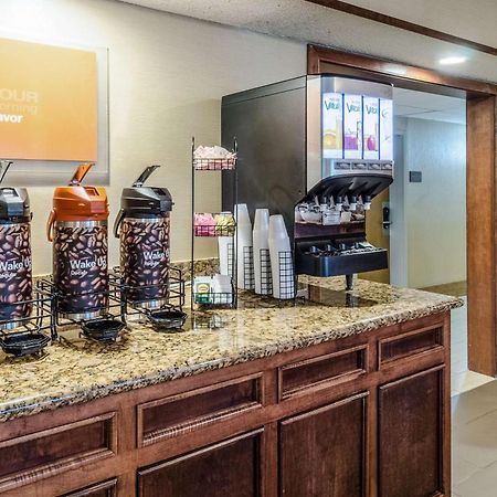 Comfort Inn & Suites West Springfield Ngoại thất bức ảnh