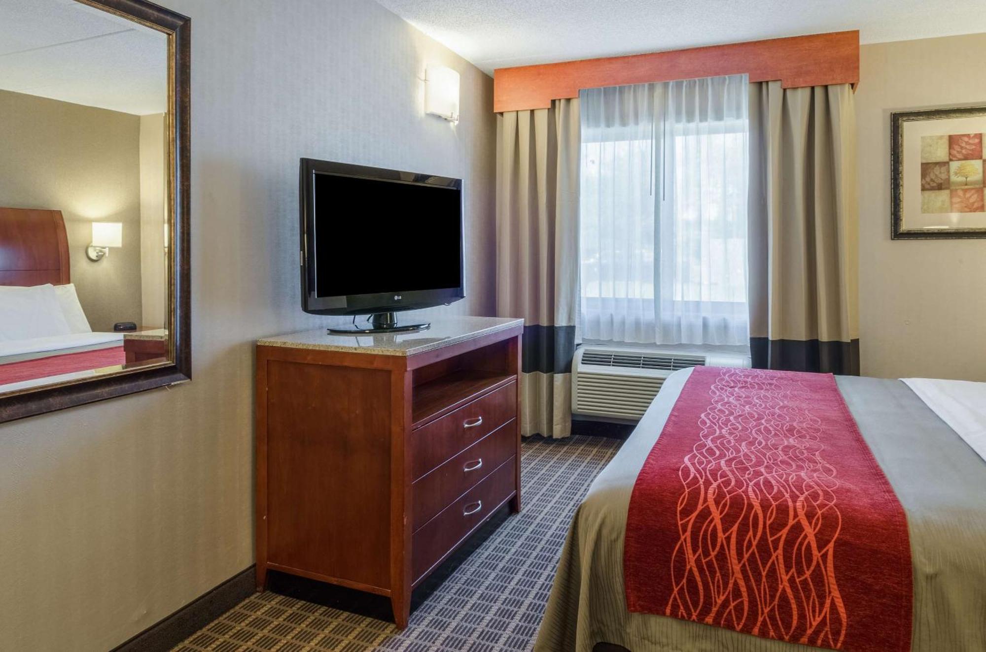 Comfort Inn & Suites West Springfield Ngoại thất bức ảnh