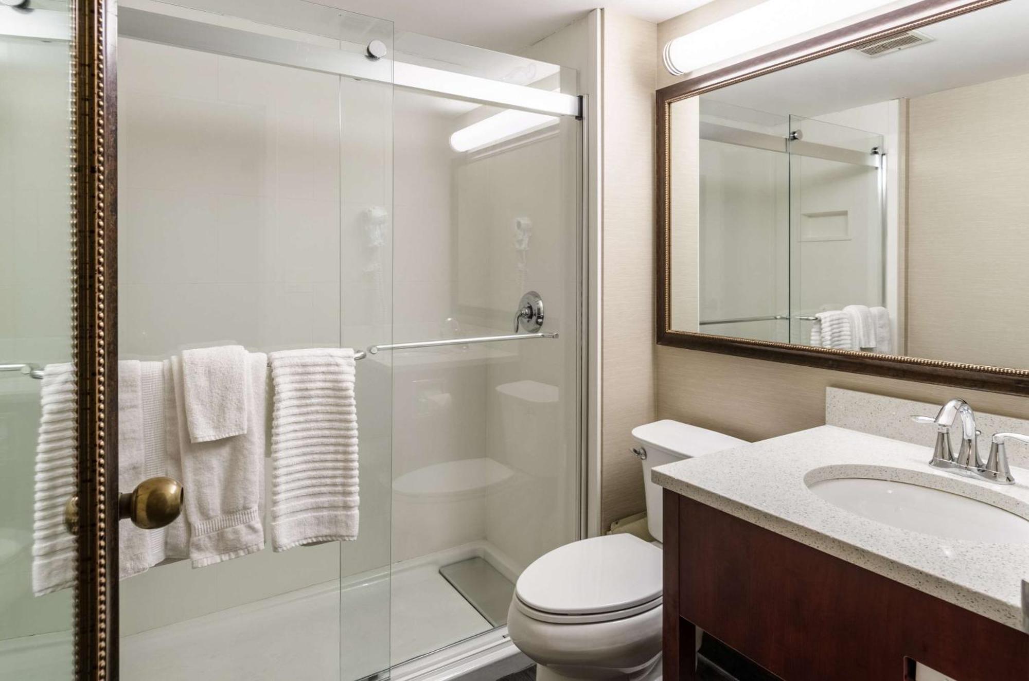 Comfort Inn & Suites West Springfield Ngoại thất bức ảnh