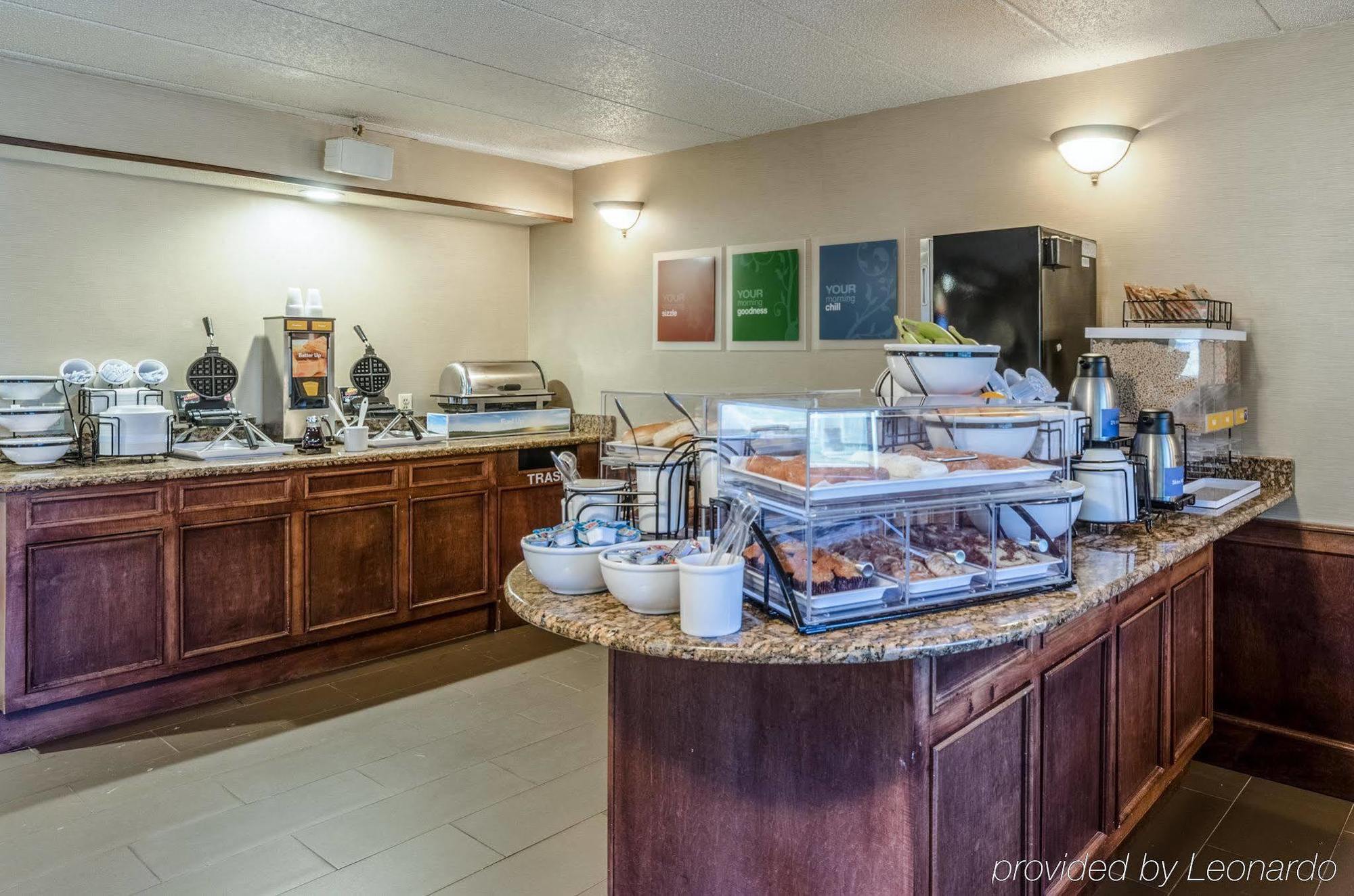 Comfort Inn & Suites West Springfield Ngoại thất bức ảnh